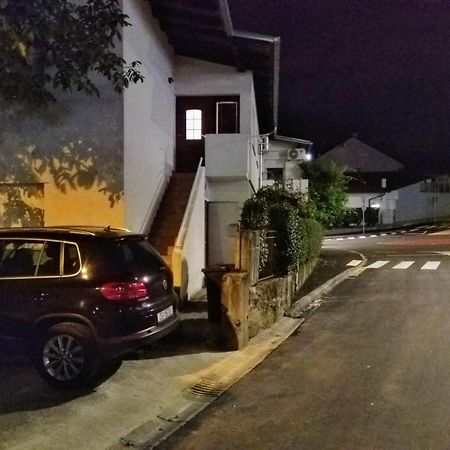 Apartman 1 Zagreb - Maksimir, KBC Rebro, free parking Bagian luar foto